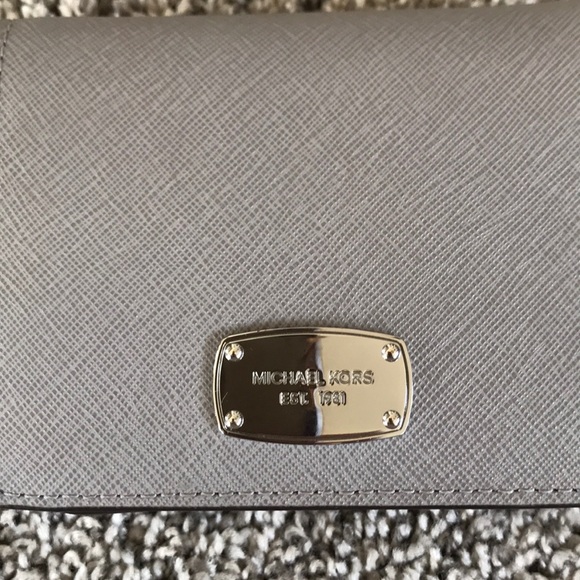 Michael Kors Handbags - Michael Kors wallet